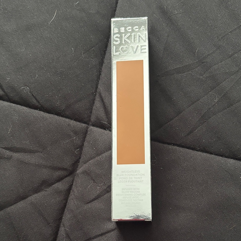 BECCA Skin Love Weightless Blur Foundation - Amber
